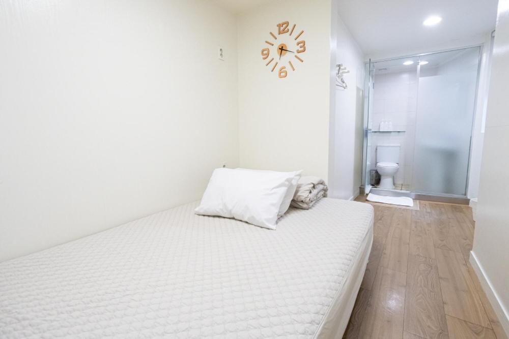 K Stay Guesthouse Myeongdong First Seoul Exterior foto
